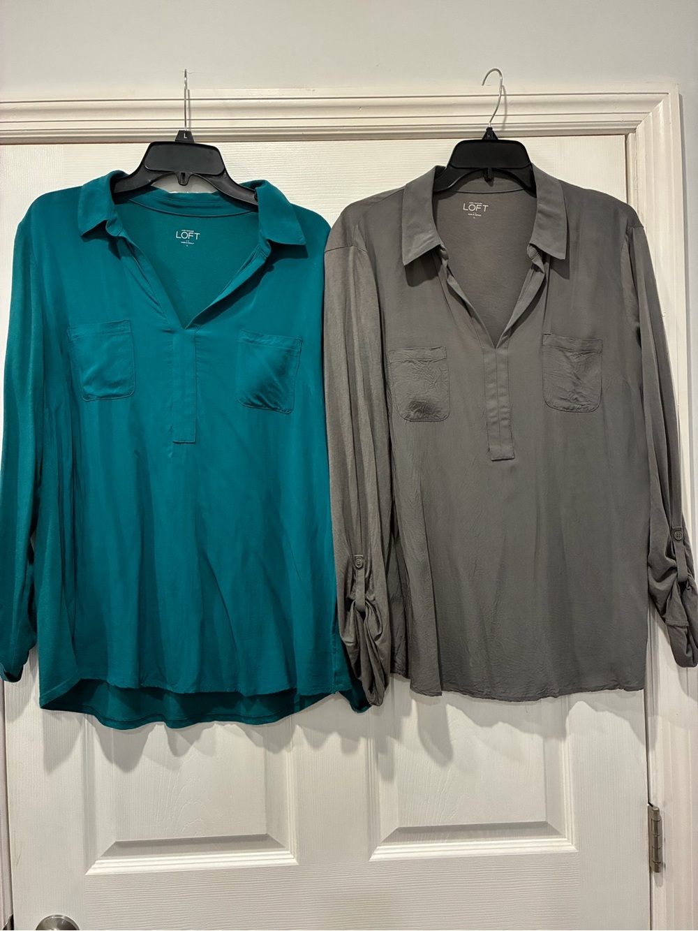 LOFT Teal Split-Neck Pullover Blouse